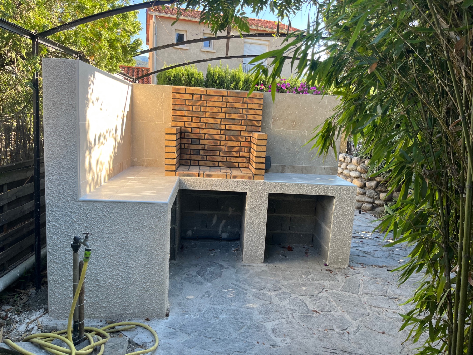 Cuisine d'été & barbecue — BP Construction 66 Pyrénées-Orientales